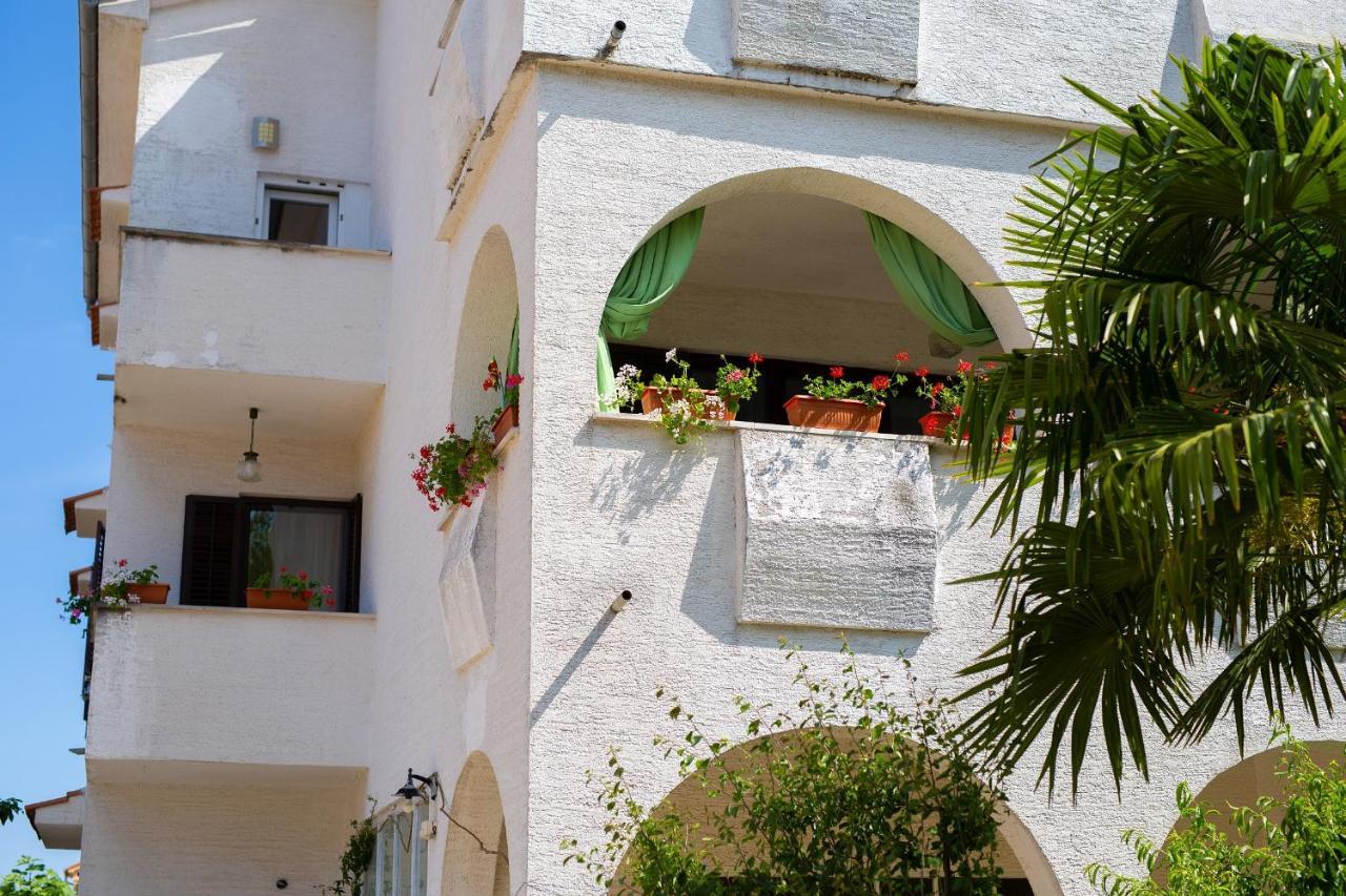 Apartman Mihael Malinska Exterior foto