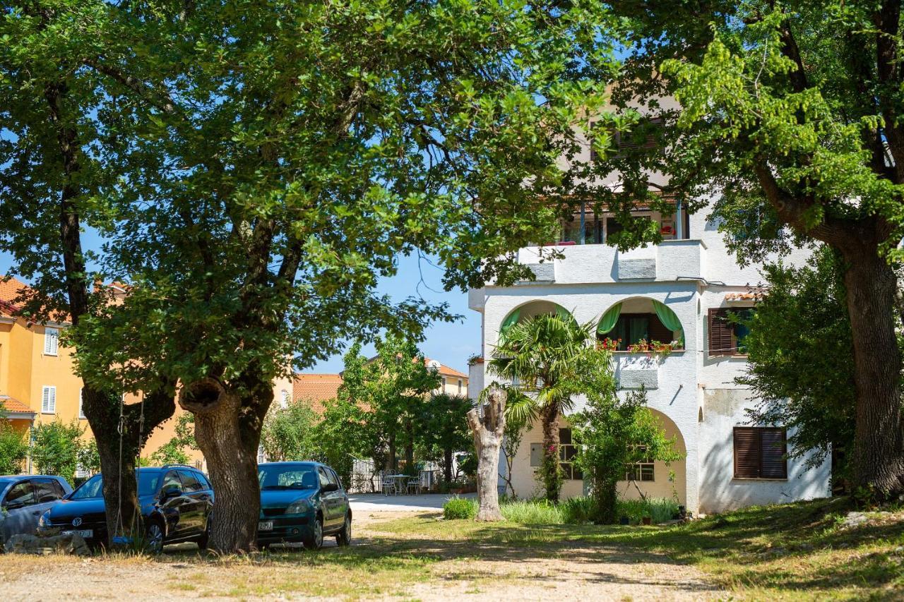 Apartman Mihael Malinska Exterior foto