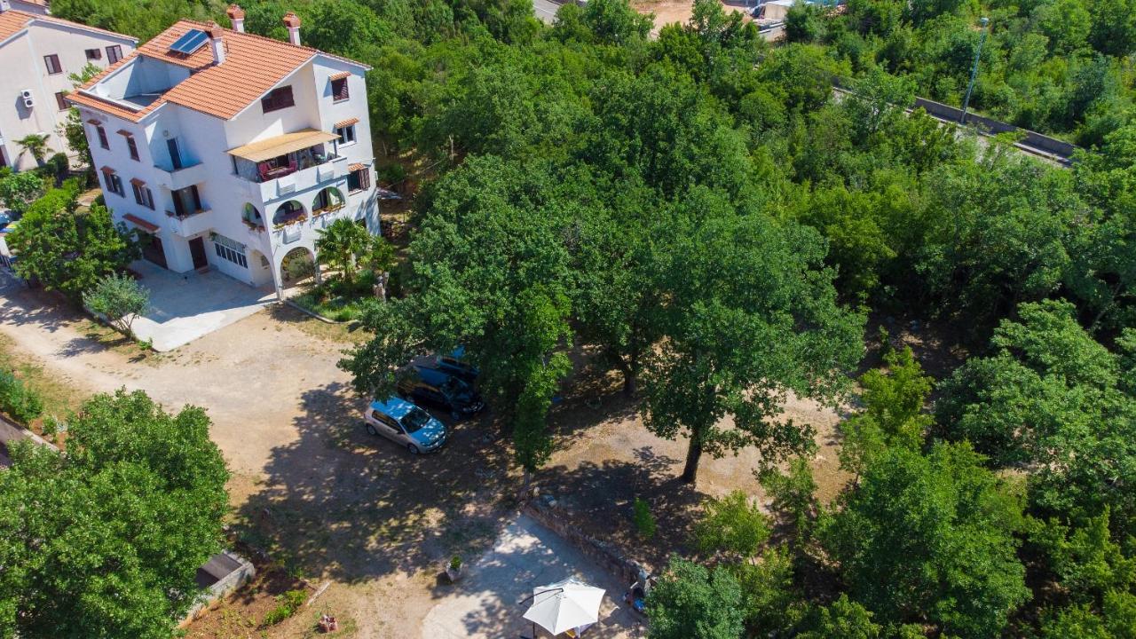 Apartman Mihael Malinska Exterior foto
