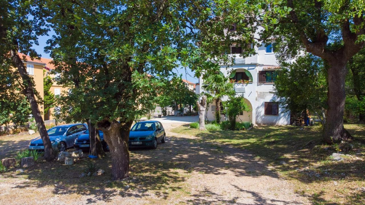Apartman Mihael Malinska Exterior foto