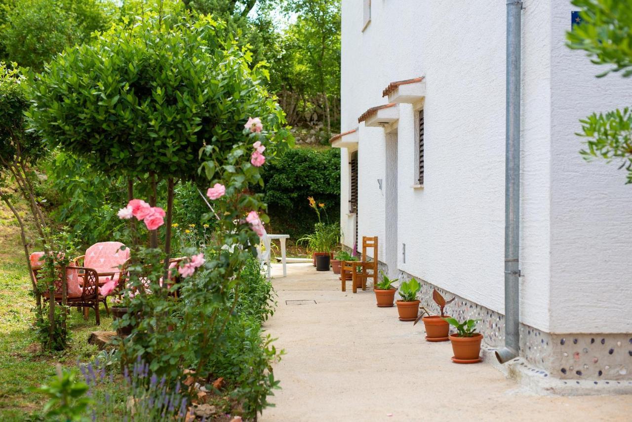 Apartman Mihael Malinska Exterior foto